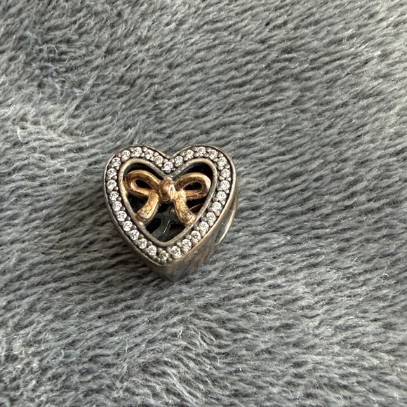 PANDORA Limited Edition Bound by Love Charm - Picture 3 of 7
